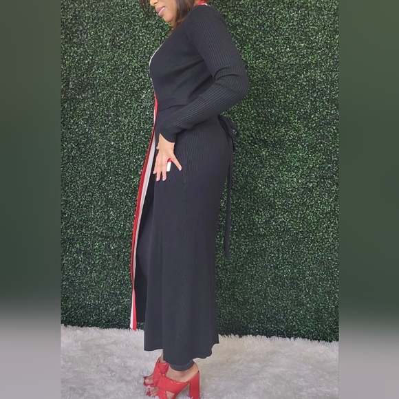 Black and Red Women's Sweater Dress - Picture 3 of 3